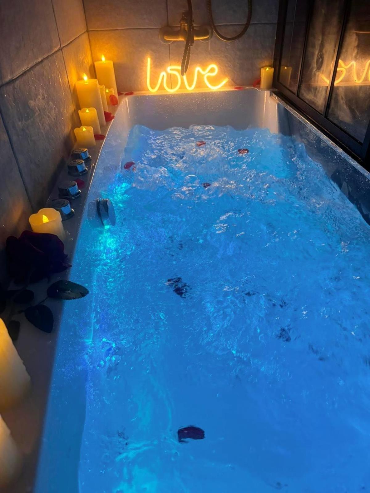 Duplex Safari Jusqu'A 4 Personnes, Spa, Cinema Et Lit Sous Les Arbres, Day Use, 10 Min Centre Amiens Ngoại thất bức ảnh
