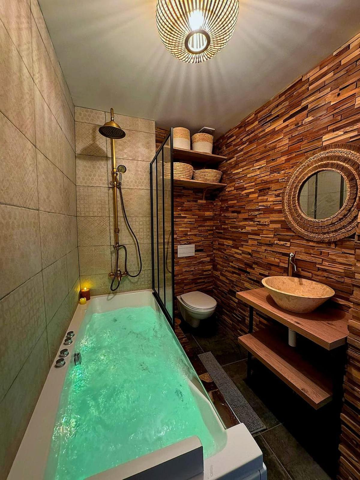 Duplex Safari Jusqu'A 4 Personnes, Spa, Cinema Et Lit Sous Les Arbres, Day Use, 10 Min Centre Amiens Ngoại thất bức ảnh