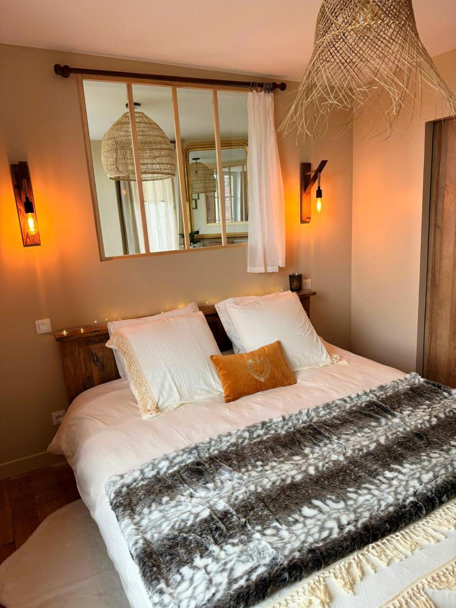 Duplex Safari Jusqu'A 4 Personnes, Spa, Cinema Et Lit Sous Les Arbres, Day Use, 10 Min Centre Amiens Ngoại thất bức ảnh